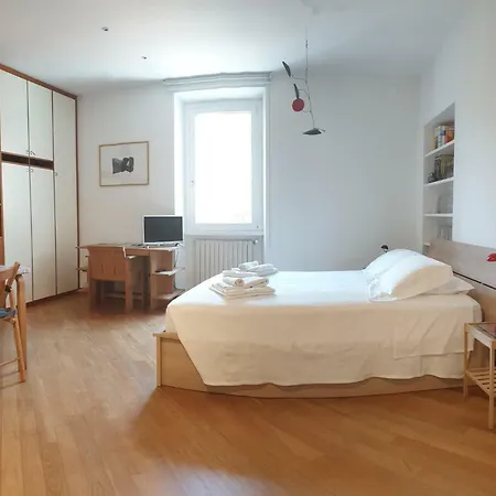 Sui Tetti Di 2 * Rom